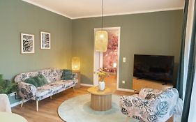 Aner 3 Deluxe Apartment Pepe